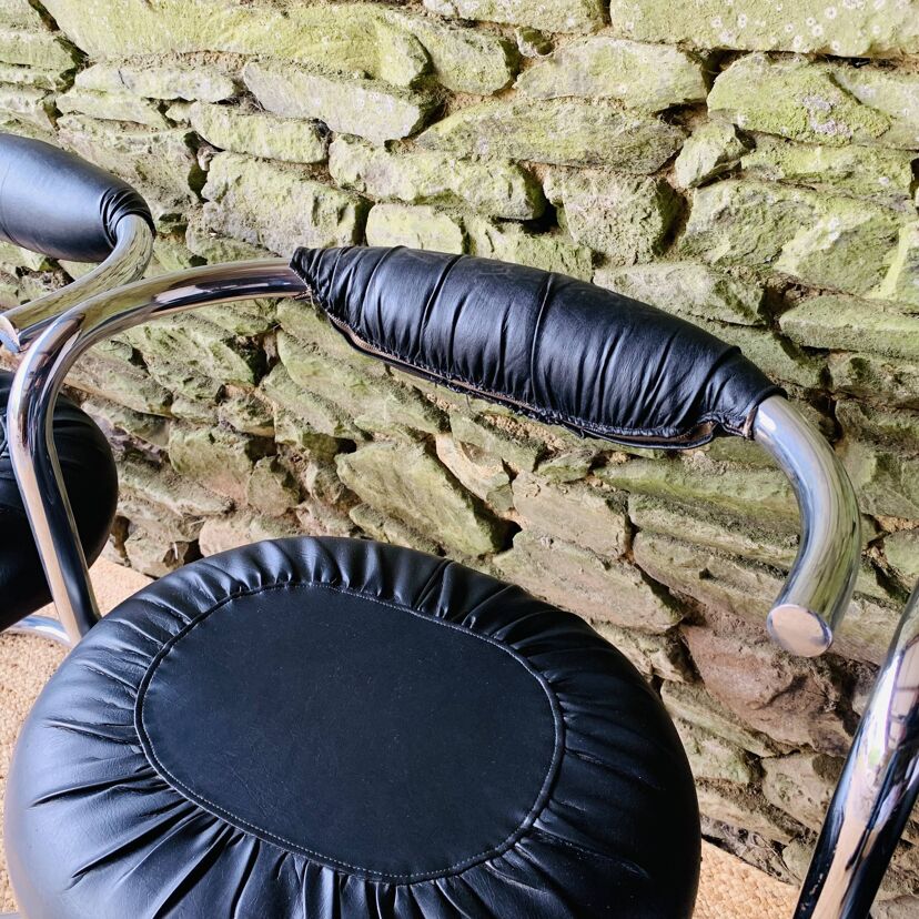 337cd1e8-a841-47ff-8309-64a4118b6b0c