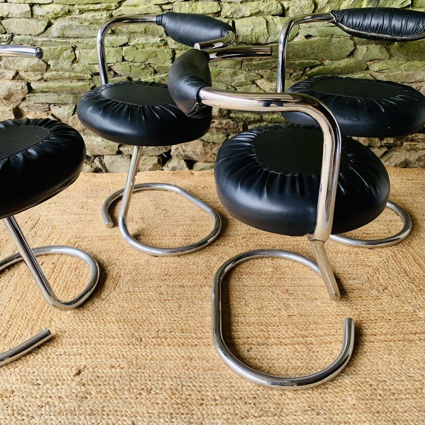 35061445-1847-4882-8314-cc391cc6dfbc