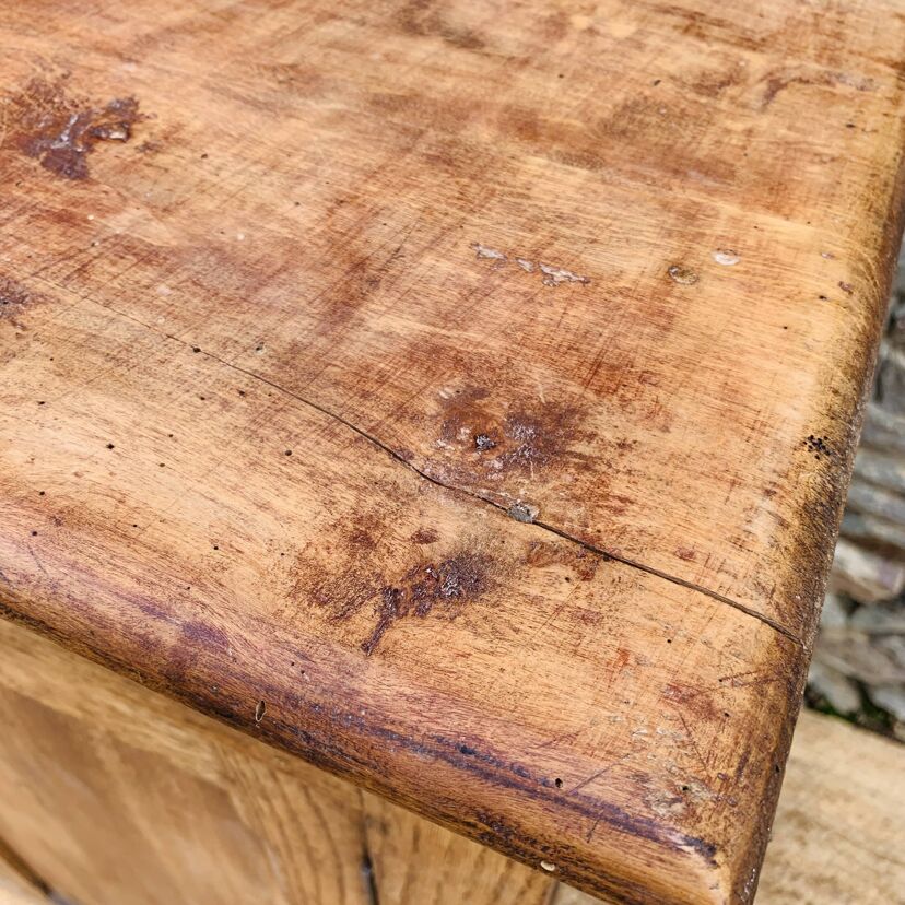 4ff0c9e8-cff0-4301-b4ef-12c8dbdeaa40