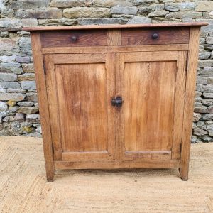 Buffet parisien marron