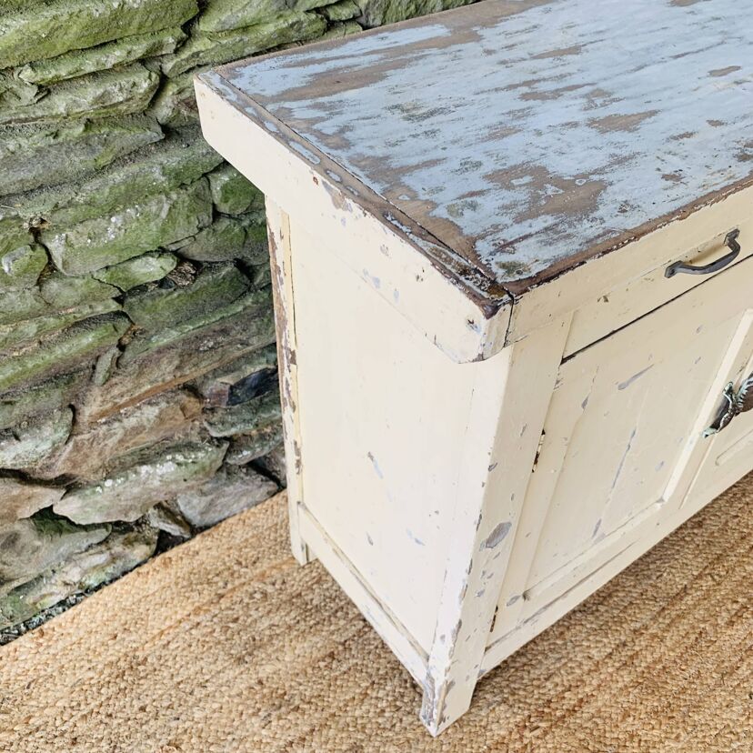 4220a993-31e4-4d9b-9bb5-8001d961123e