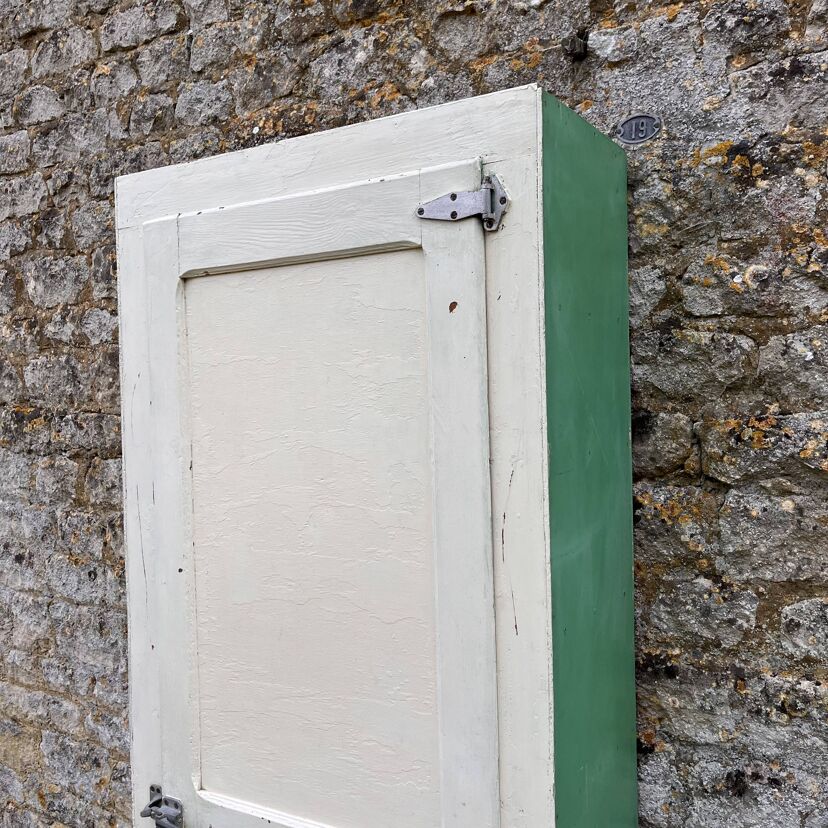 f989f12d-c48e-4d8e-bfd7-f8d2a7974b87