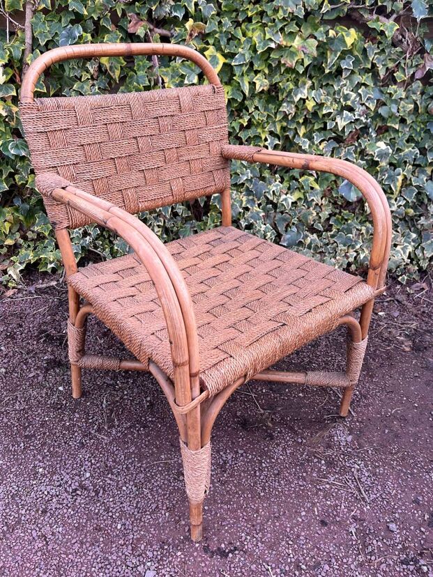 729cba34-d28d-42b2-afd7-dcb4e37b64a1