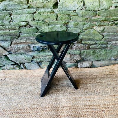 Tabouret suzy noir par adrian reed