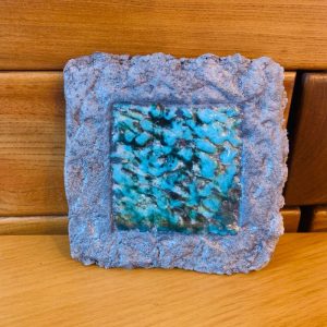 Carreau décoratif vintage émaillée Bleu turquoise et gris signée