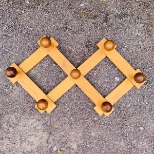 Portemanteau extensible vintage en pin